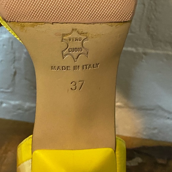 Fornarina Yellow Pumps Low Heels Size 7 - Picture 5 of 7